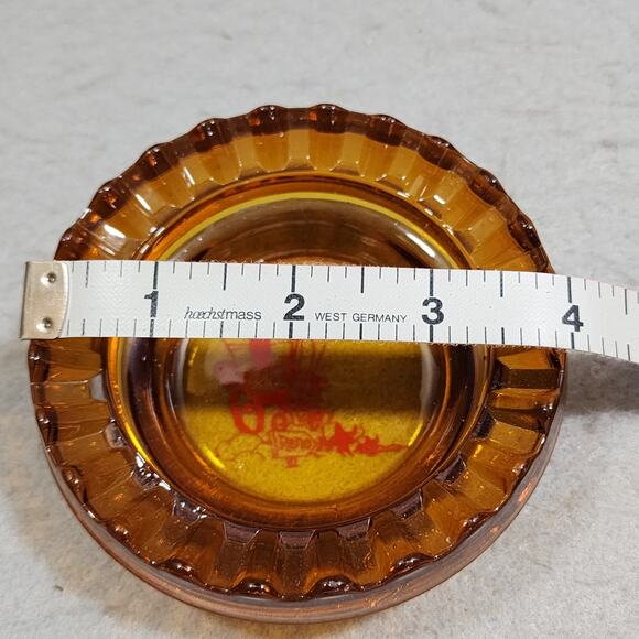 HAROLD'S CLUB Or Bust! Reno Advert Round Ruffled Pedestal Amber Glass Ashtray - Picture 6 of 7